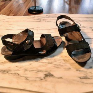 Mephisto Prudy Black Bucksoft Sandals Sz 40 (Womens 10)